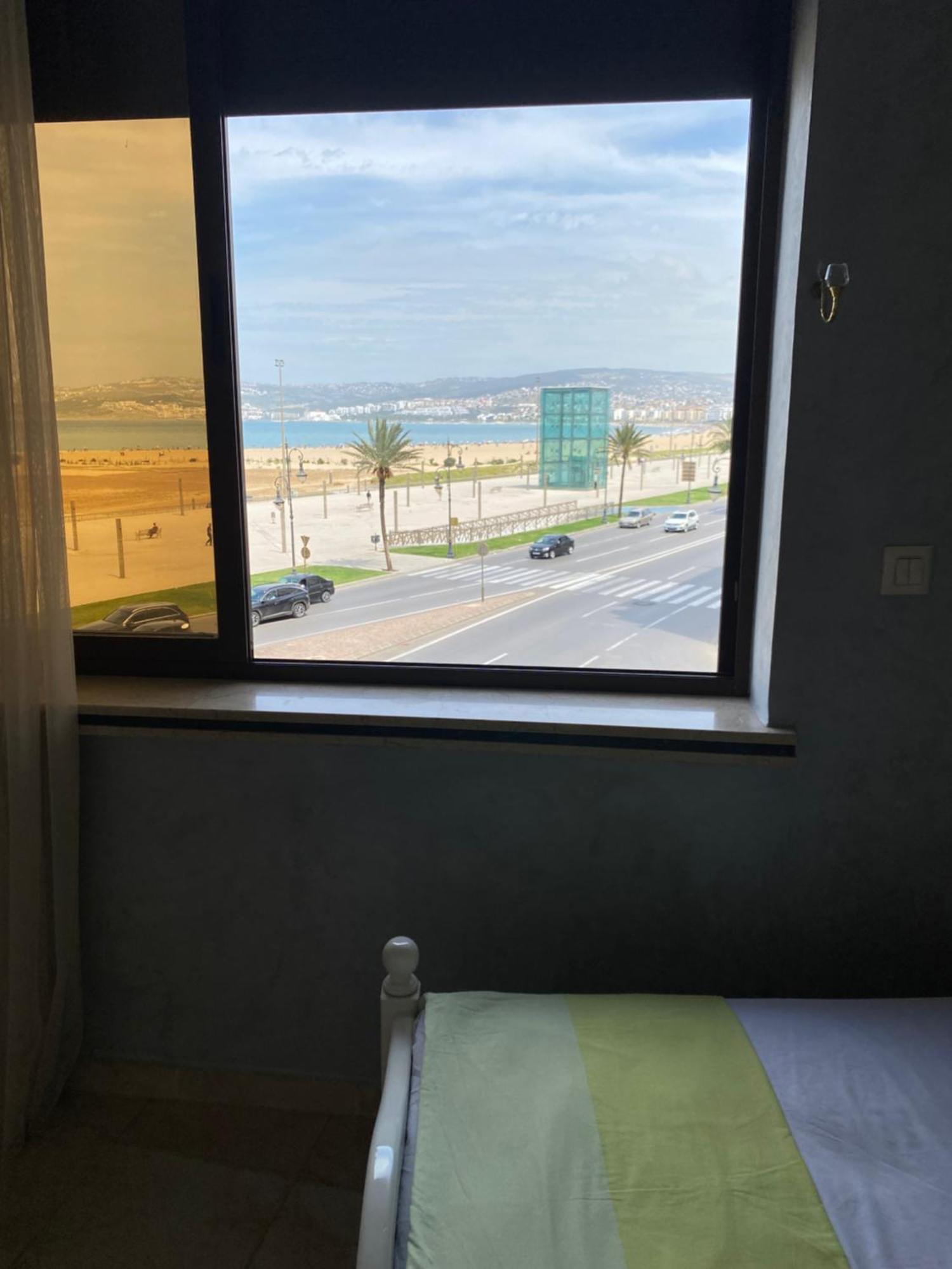 Playa De Tanger/ Marina Bay Apartment *